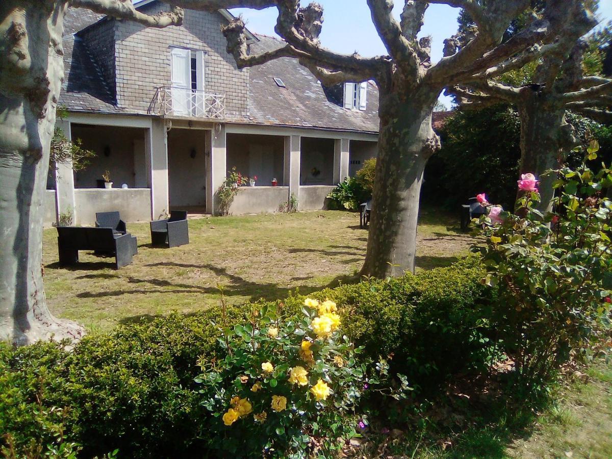 La Villa Du Bearn Garlin 外观 照片